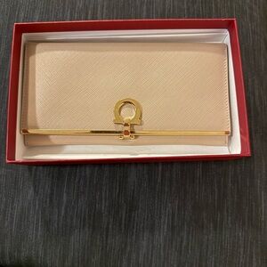 Farragamo Beige/Bisque Gancini Bi-Fold Long Wallet with Box